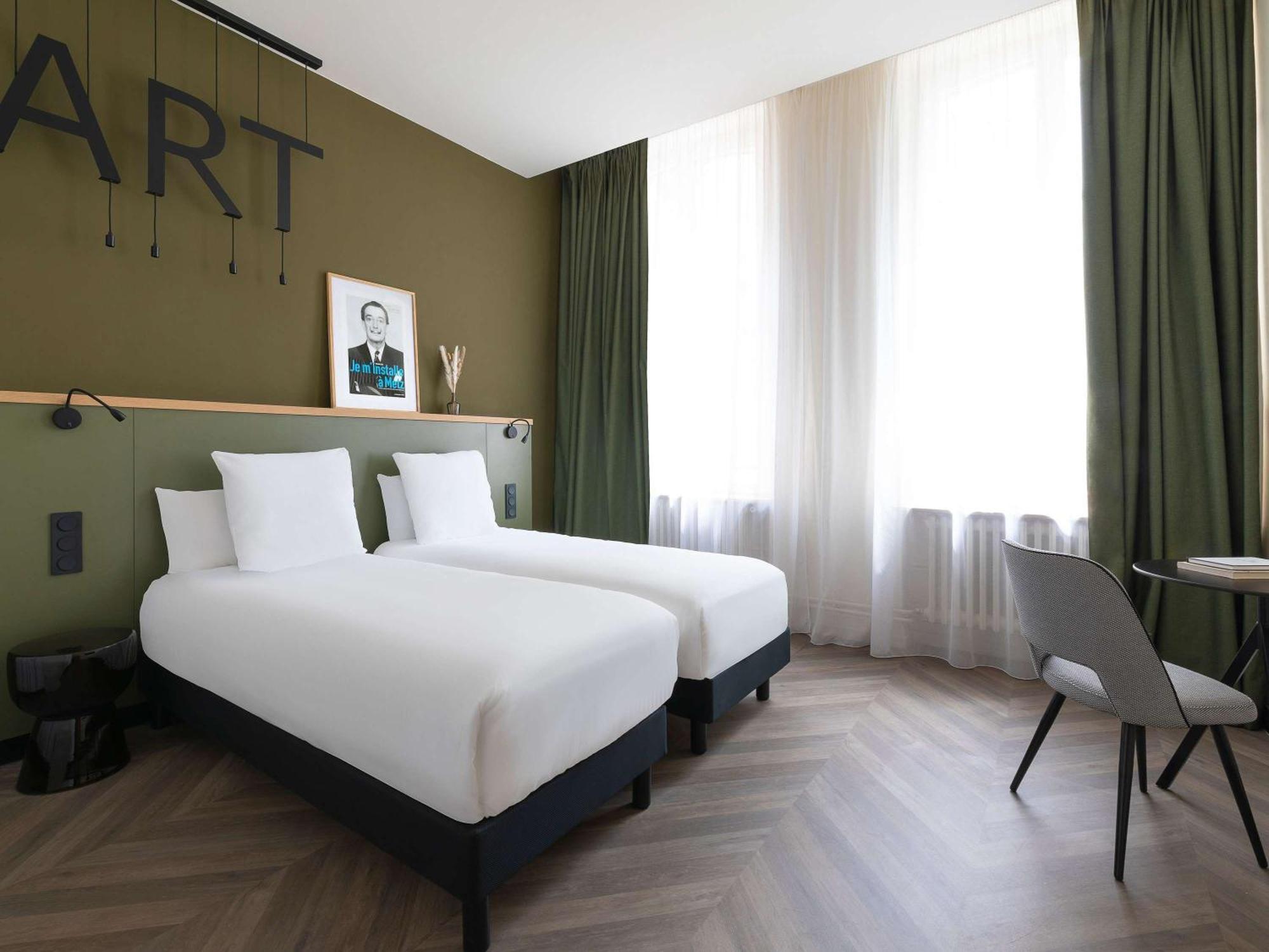 Mercure Grand Hotel Metz Centre Cathedrale Bagian luar foto