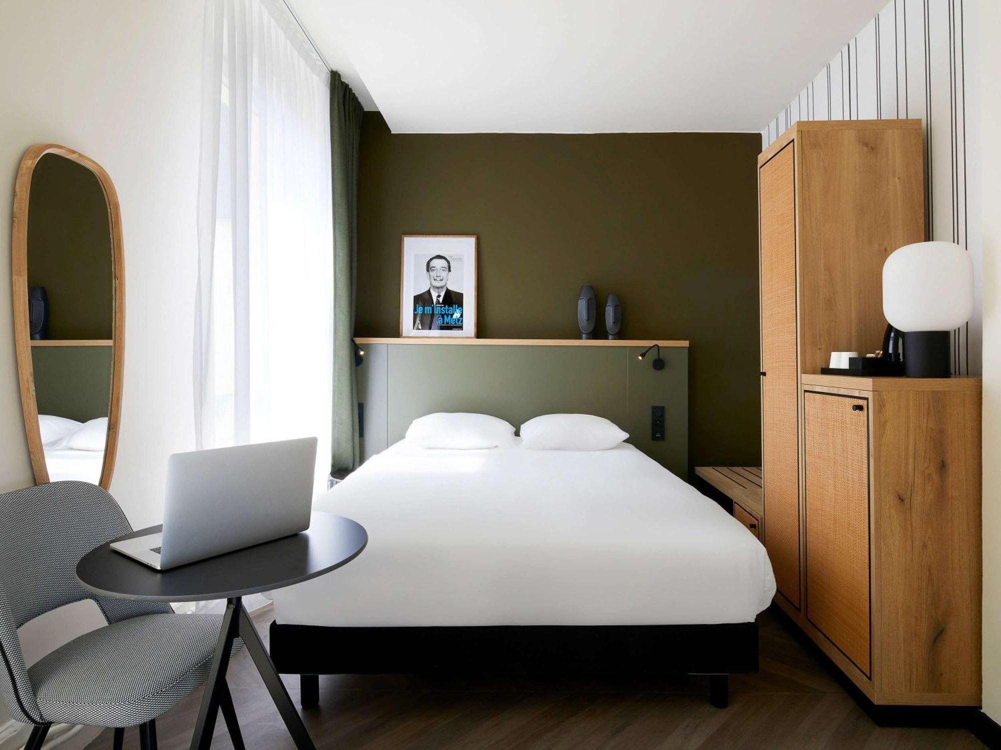 Mercure Grand Hotel Metz Centre Cathedrale Bagian luar foto